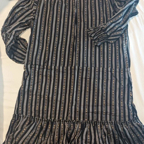 Paige Drawstring Dress - Picture 6 of 6